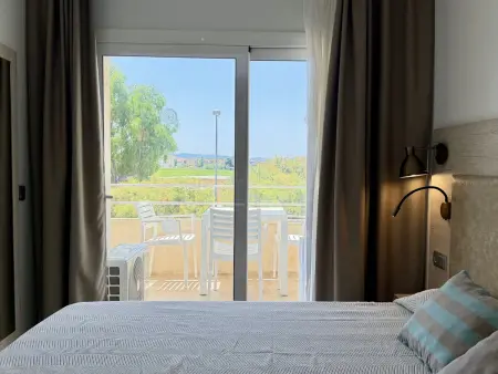 Appartement 54m² face plage, piscine et animaux : photo 23