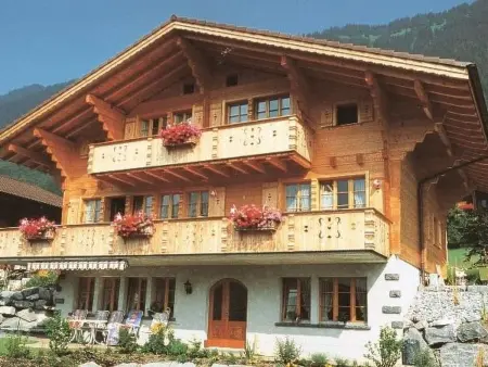Location appartement à Ringgenberg, Schwizis Holiday Apartments Appartement/Fewo, Badewanne, 1 Schlafraum No. 06