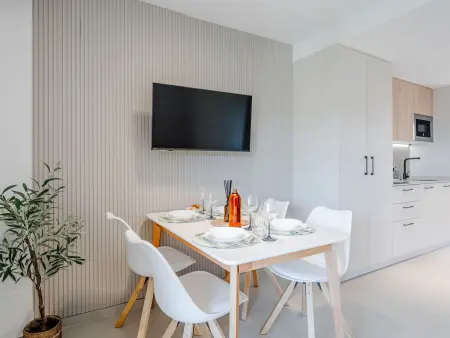 Playa Sur – Appartement rénové 55m² à 550m de la plage : photo 7