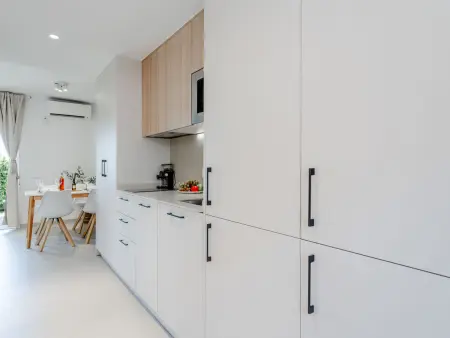 Playa Sur – Appartement rénové 55m² à 550m de la plage : photo 12