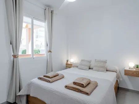Playa Sur – Appartement rénové 55m² à 550m de la plage : photo 15