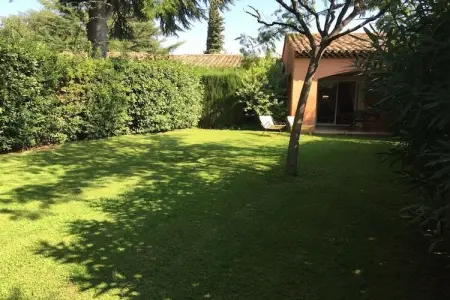 Villa La Colle Belle à Carros, piscine et spa : photo 23