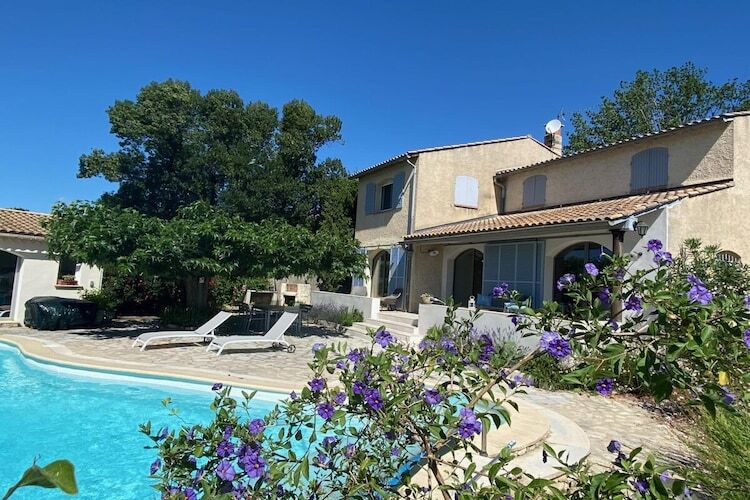 La Petite Récré : maison 4 chambres avec piscine à Domazan - Photo 1