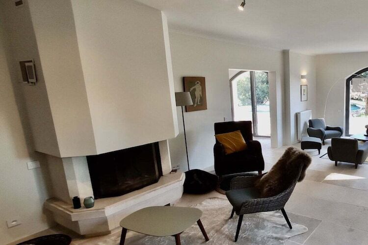 La Petite Récré : maison 4 chambres avec piscine à Domazan - Photo 14