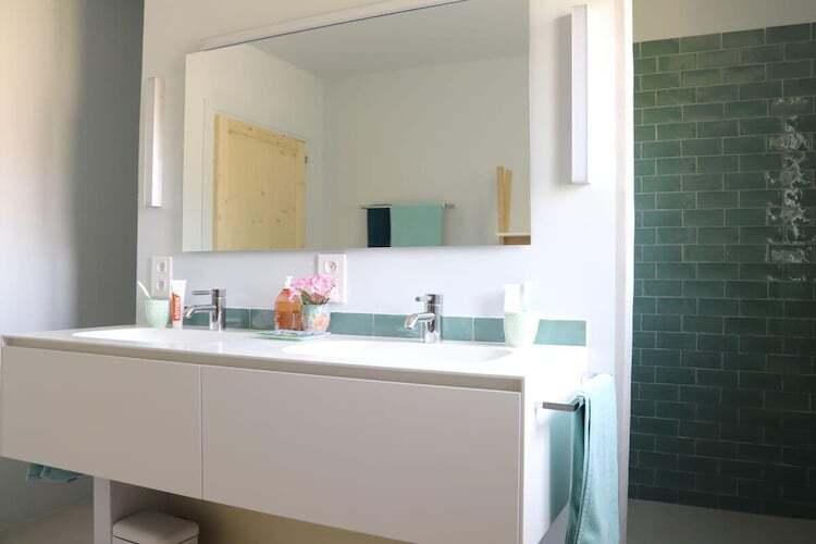La Petite Récré : maison 4 chambres avec piscine à Domazan - Photo 18