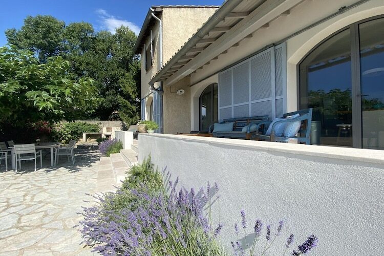 La Petite Récré : maison 4 chambres avec piscine à Domazan - Photo 19