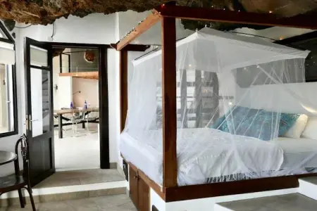Maison troglodyte isolée avec vue baie à Puntallana : photo 3