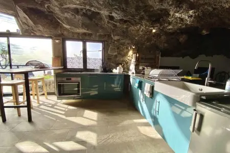 Maison troglodyte isolée avec vue baie à Puntallana : photo 4