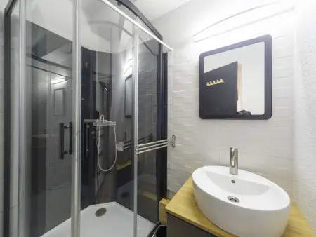 Appartement rénové vue station à Gourette : photo 5