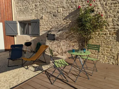 Studio aménagé dans ancien atelier - Courcôme : photo 4