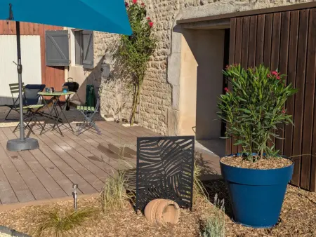 Studio aménagé dans ancien atelier - Courcôme : photo 10