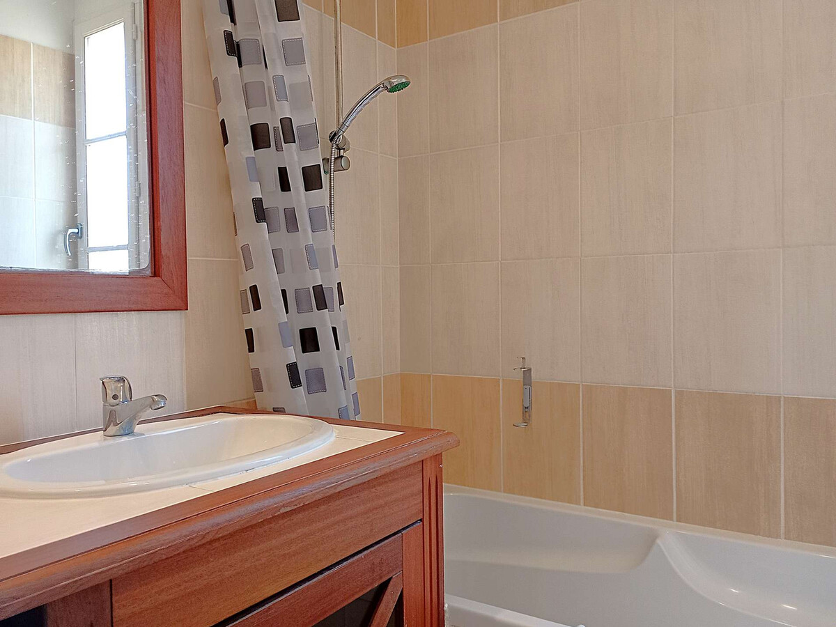 Maison avec piscine privée au calme, Maison 6 personnes à Coëx - Photo 9