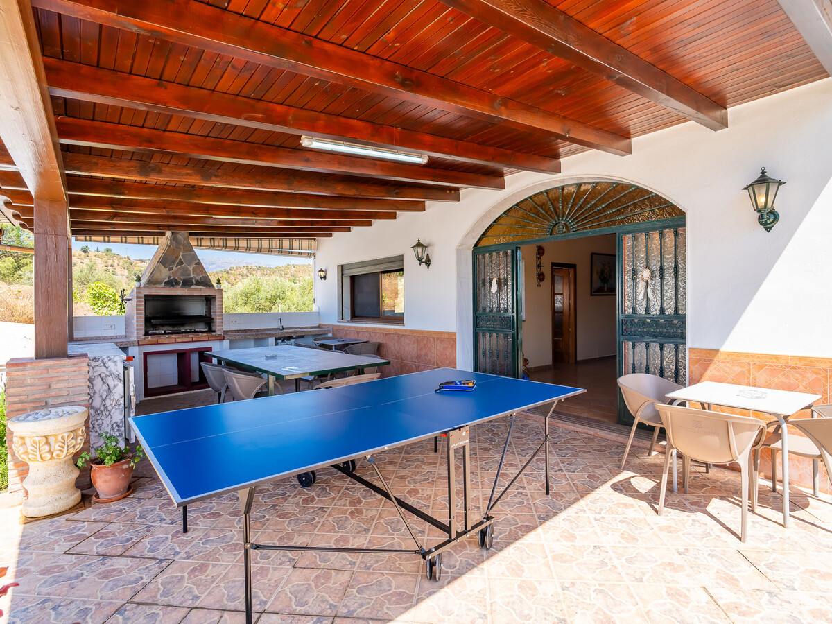 Gîte rural 10 pers. avec piscine et salle de jeux à Guaro - Photo 7