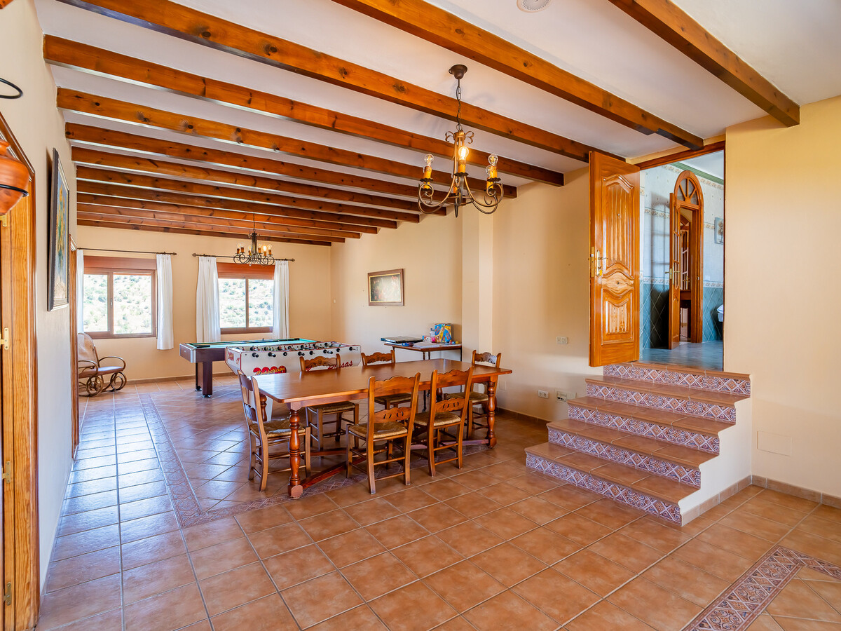 Gîte rural 10 pers. avec piscine et salle de jeux à Guaro - Photo 12