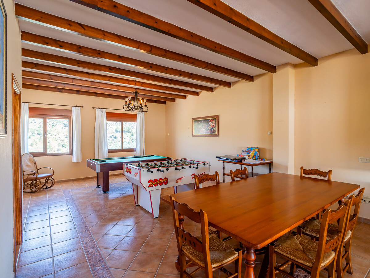 Gîte rural 10 pers. avec piscine et salle de jeux à Guaro - Photo 14