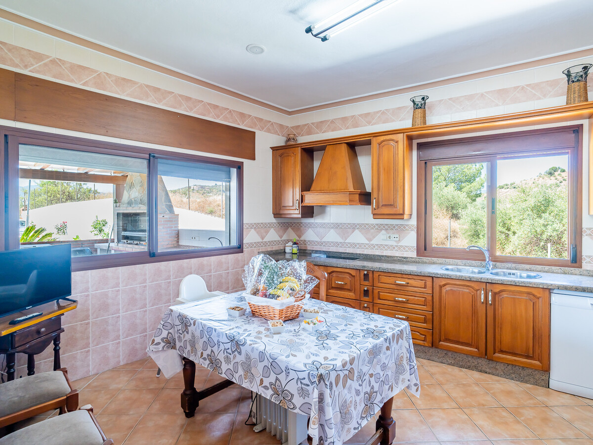 Gîte rural 10 pers. avec piscine et salle de jeux à Guaro - Photo 22