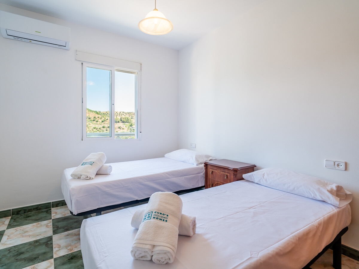 Gîte rural 10 pers. avec piscine et salle de jeux à Guaro - Photo 29
