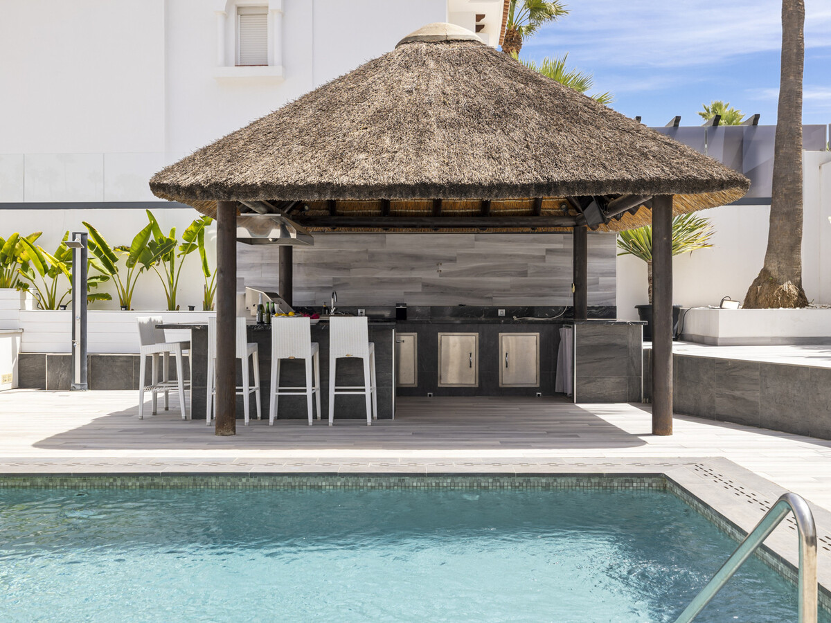 Villa Santi, 5 chambres avec piscine chauffée à Marbella - Photo 5