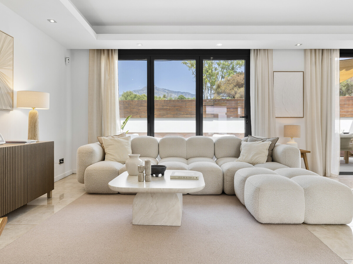 Villa Santi, 5 chambres avec piscine chauffée à Marbella - Photo 9