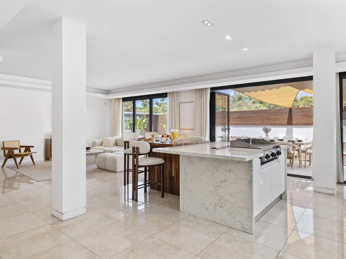 Villa Santi, 5 chambres avec piscine chauffée à Marbella - Photo 14