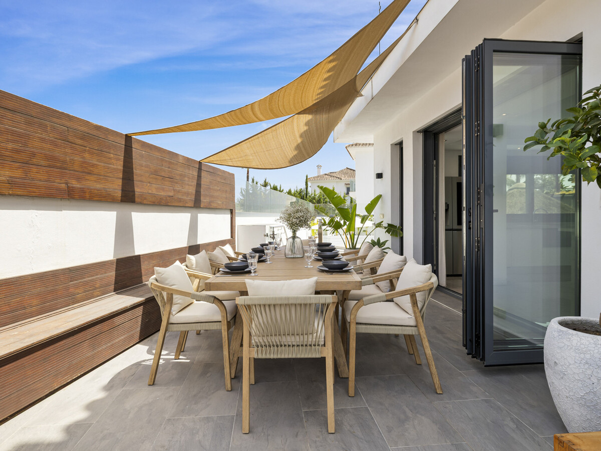 Villa Santi, 5 chambres avec piscine chauffée à Marbella - Photo 17