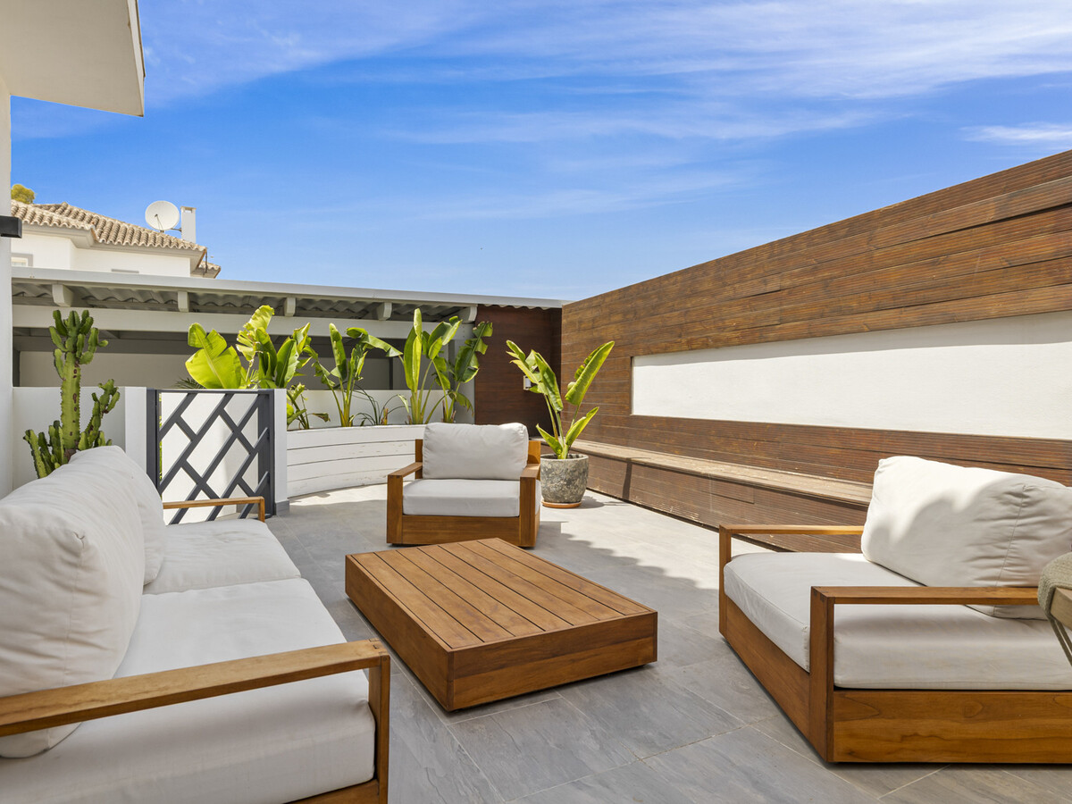 Villa Santi, 5 chambres avec piscine chauffée à Marbella - Photo 19