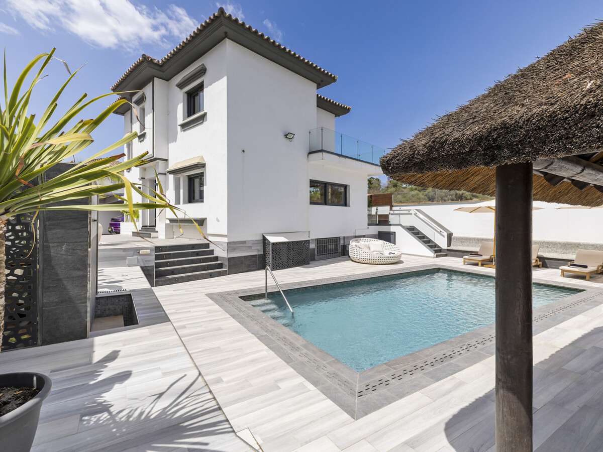 Villa Santi, 5 chambres avec piscine chauffée à Marbella - Photo 20