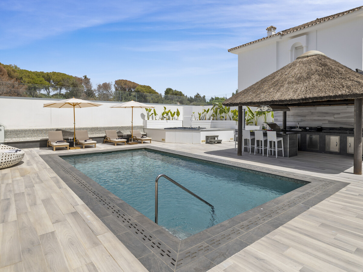 Villa Santi, 5 chambres avec piscine chauffée à Marbella - Photo 22