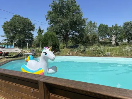 Gîte Greenkub Les Jours Heureux à Verneix : photo 17