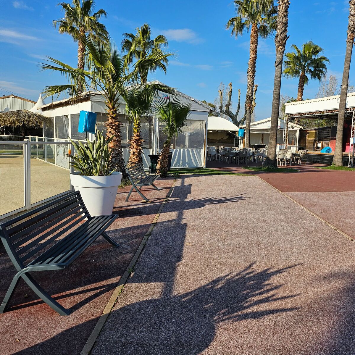 Bungalow 6 pers. à Fréjus : piscine et piste de pétanque - Photo 9