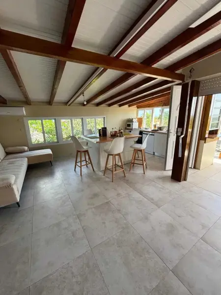 Appartement moderne vue mer, jardin clôturé, Saint-François : photo 1