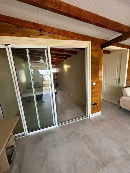 Appartement moderne vue mer, jardin clôturé, Saint-François : photo 10