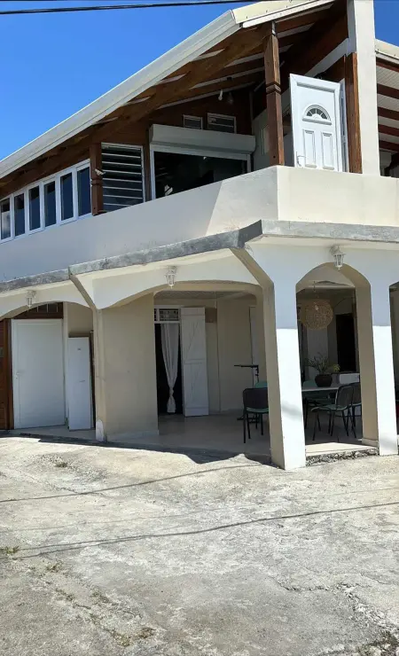 Appartement moderne vue mer, jardin clôturé, Saint-François : photo 24