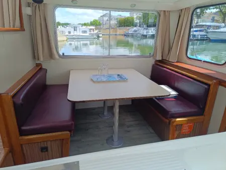 Pénichette 935W à quai à Cognac, 5 personnes, cabine double : photo 4