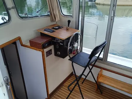 Pénichette 935W à quai à Cognac, 5 personnes, cabine double : photo 8