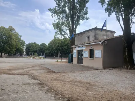 Pénichette 935W à quai à Cognac, 5 personnes, cabine double : photo 19