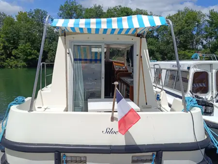Séjour insolite sur un bateau à quai - 8 pers., Bateau 8 personnes à Cognac : photo 1