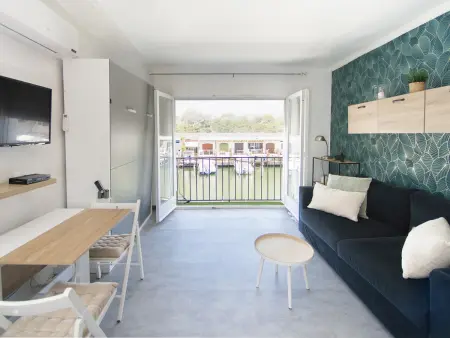 Studio 24m² vue canal à Empuriabrava, 1km plage : photo 1