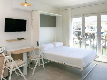 Studio 24m² vue canal à Empuriabrava, 1km plage : photo 5