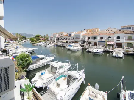 Studio 24m² vue canal à Empuriabrava, 1km plage : photo 11