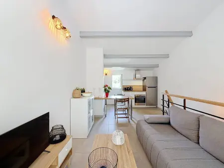 T2 Duplex climatisé, terrasse, parking - 4 pers. : photo 5