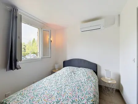 T2 Duplex climatisé, terrasse, parking - 4 pers. : photo 13