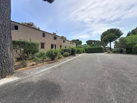 T2 Duplex climatisé, terrasse, parking - 4 pers. : photo 14