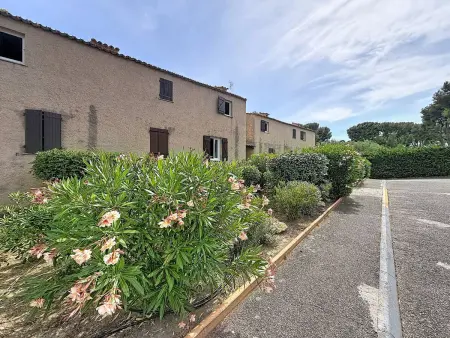 T2 Duplex climatisé, terrasse, parking - 4 pers. : photo 15
