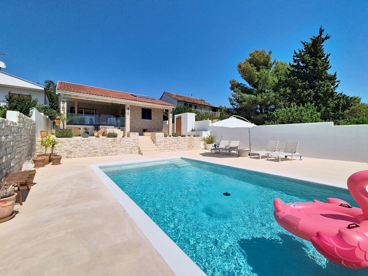 Villa MM Stankovci – Maison 4 pers. avec piscine chauffée - Photo 2