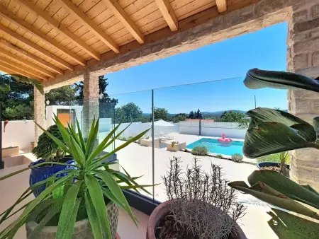 Villa MM Stankovci – Maison 4 pers. avec piscine chauffée