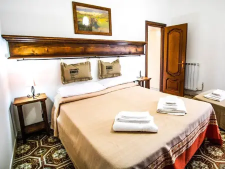 Location appartement à Pescorocchiano, Unabhängige Wohnung, mitten im Grünen des Berges und des Sees, 80 km von Ost-Ro