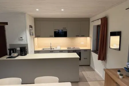 Maison 8 personnes, jardin clos, Rendeux-Beffe : photo 9