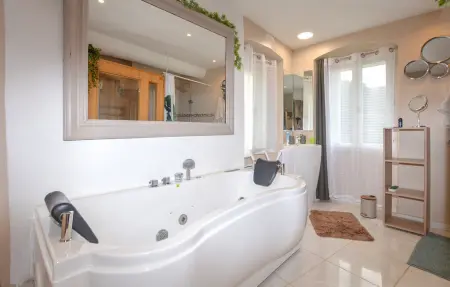 Maison 8 pers. avec piscine privée et vue mer à Biguglia : photo 18