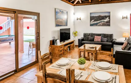 Ángeles Fernández-Bravo Alises, Maison 6 personnes à Corralejo - Photo 3
